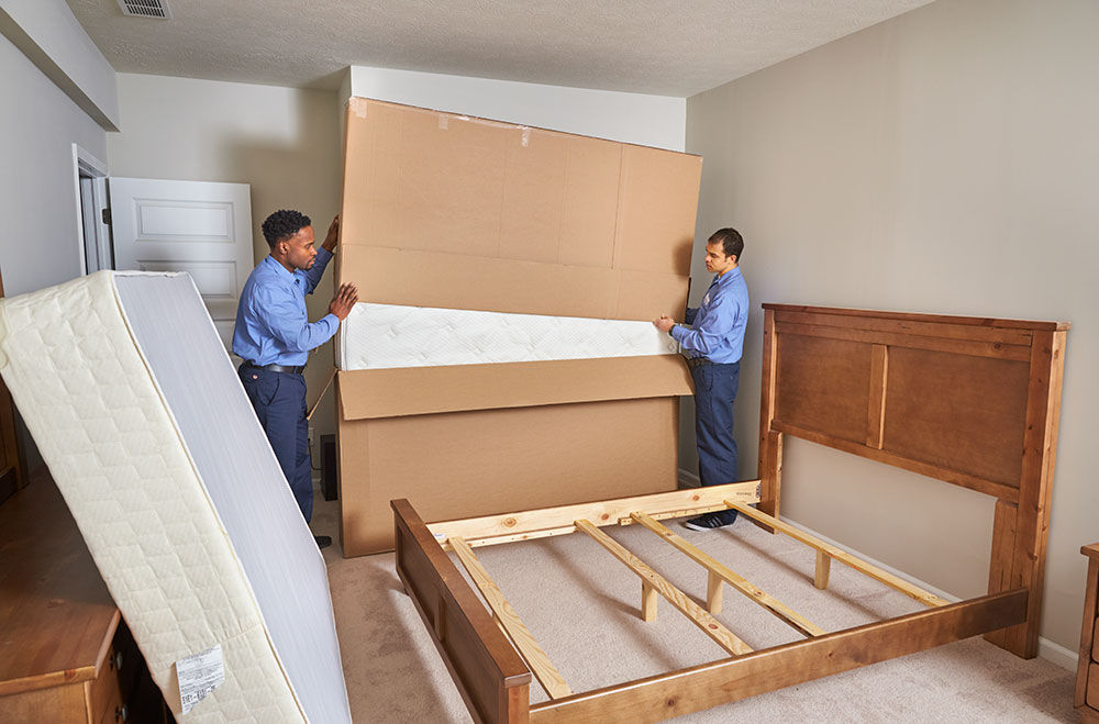 How to pack a mattress when moving?
