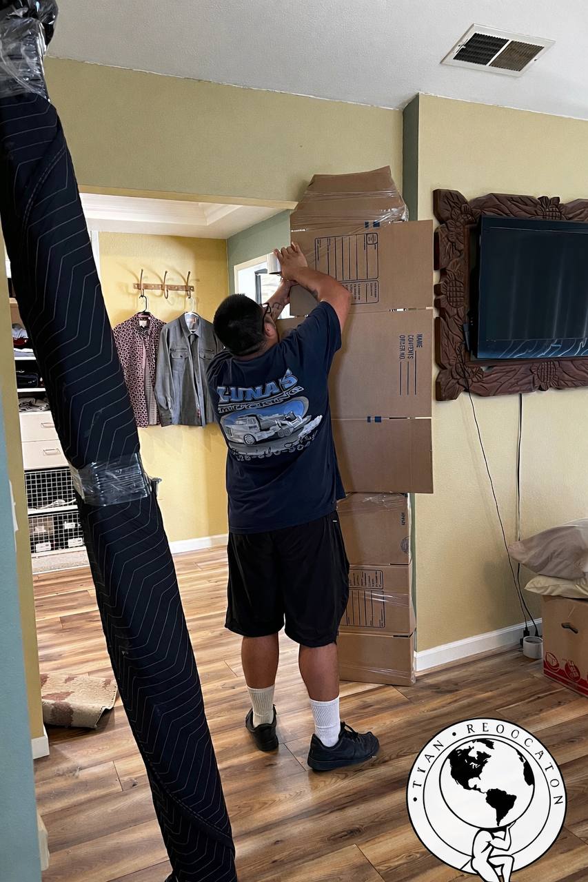 Read more about the article Budget truck movers: how to choose the right crew size